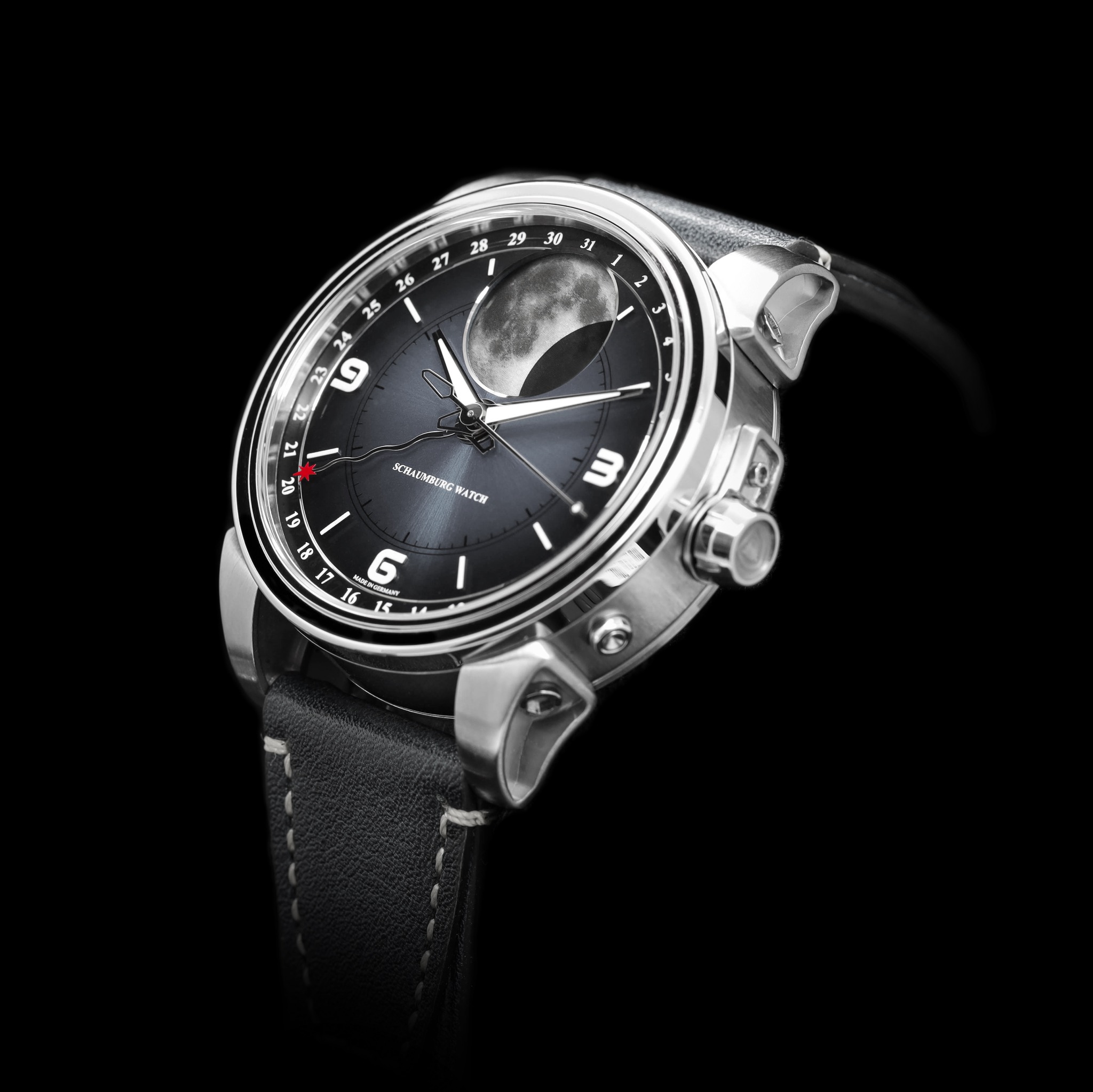 Seitliche Perspektive der Schaumburg Watch MooN Perpetual Parallax III in Anthrazit